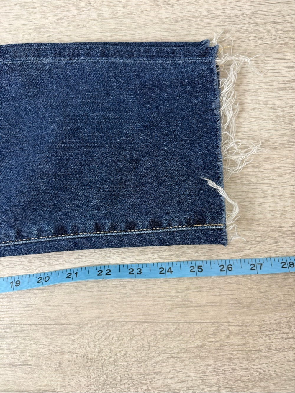 AG Adriano Goldschmied The Ex-Boyfriend Slim Jeans in 12Y Wash, Size 26R - Picture 12 of 15